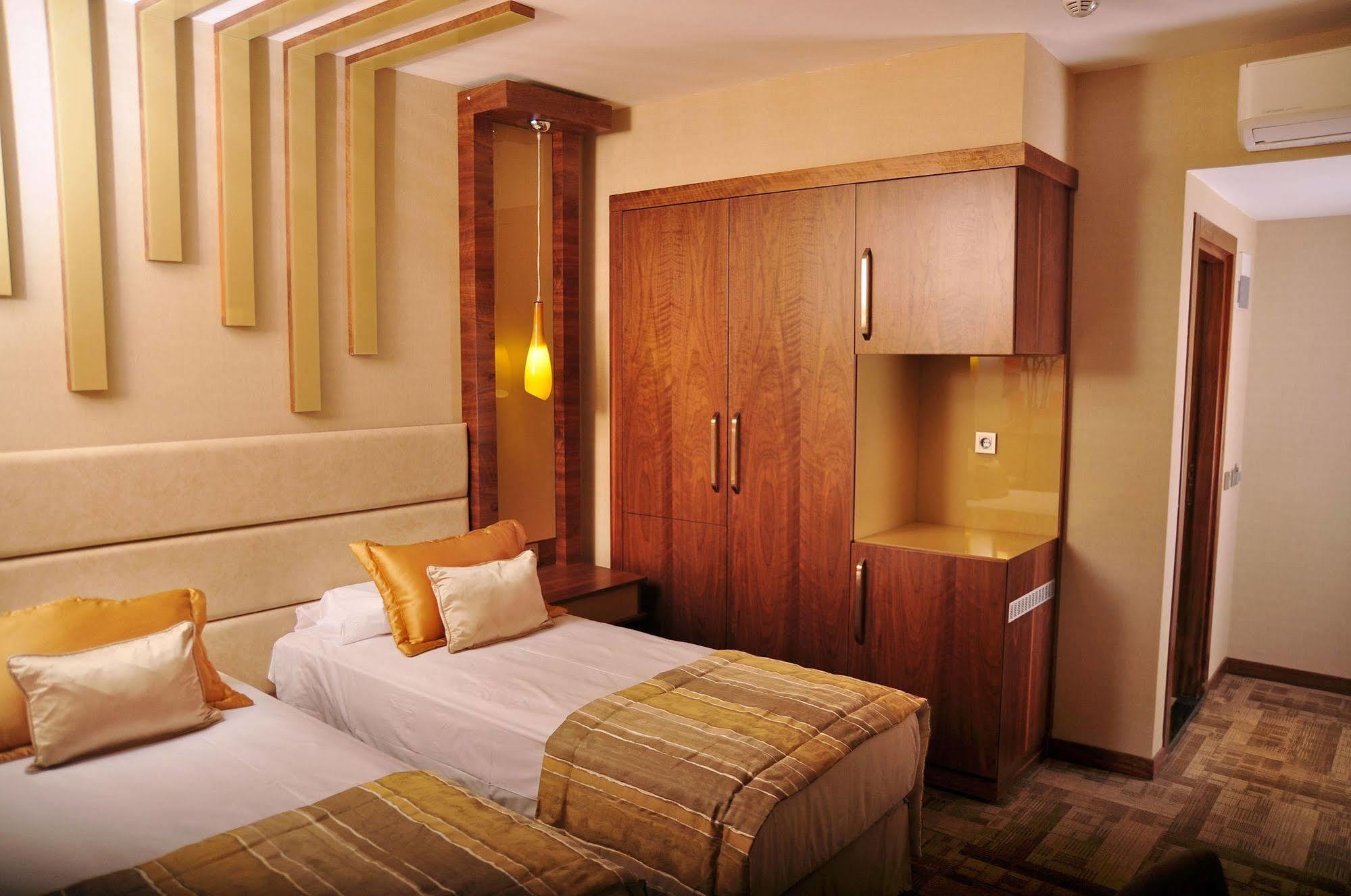 Avin Hotel İzmir Luaran gambar