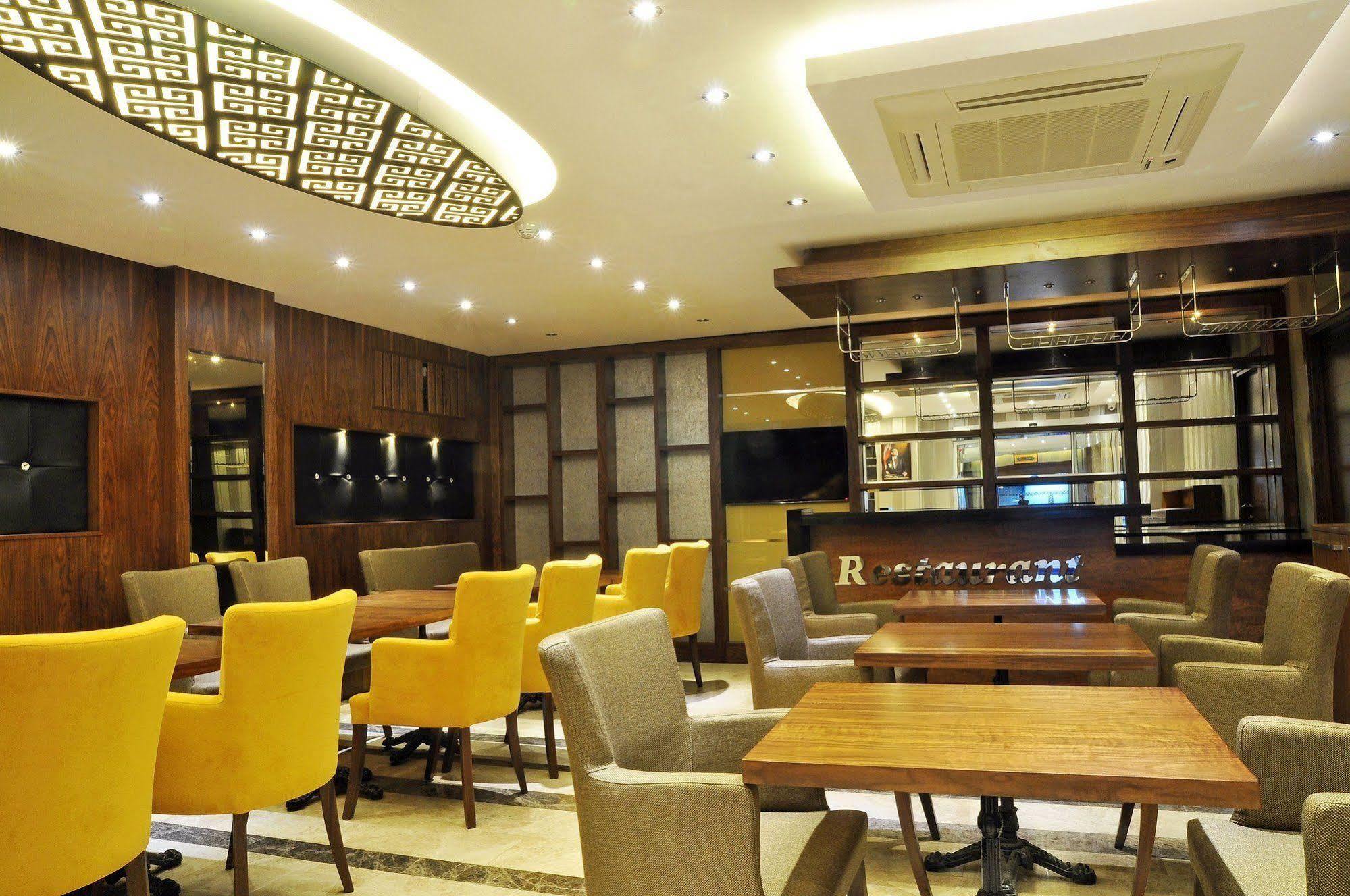 Avin Hotel İzmir Luaran gambar